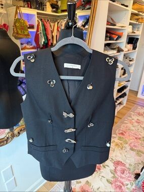 Commense Black Embellished Sleeveless Vest
